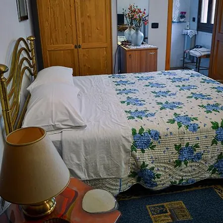 Bed & Breakfast Il Giardino Baricella Exterior photo